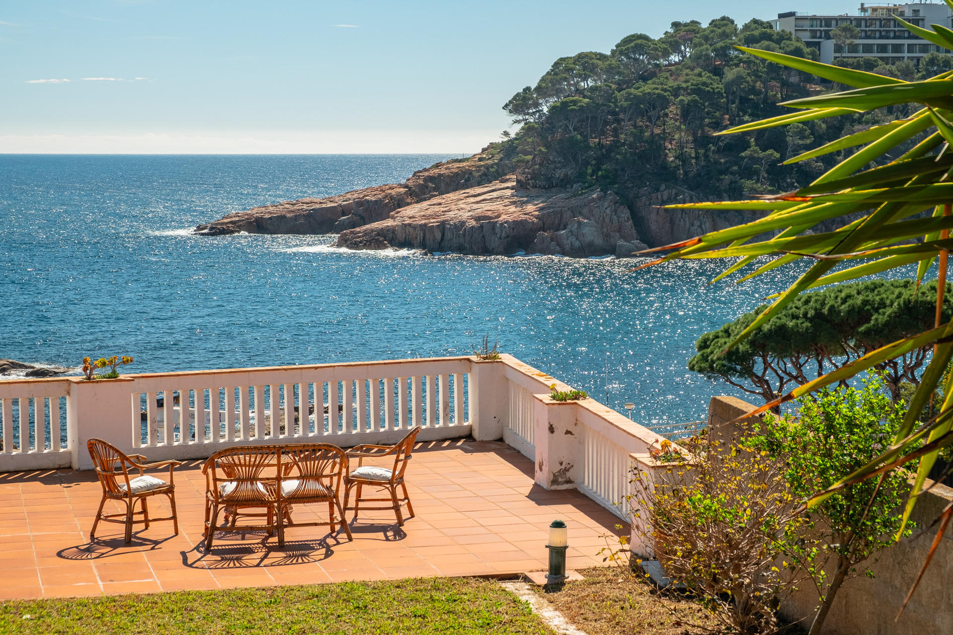 House -
                        Begur -
                        3 bedrooms -
                        6 persons